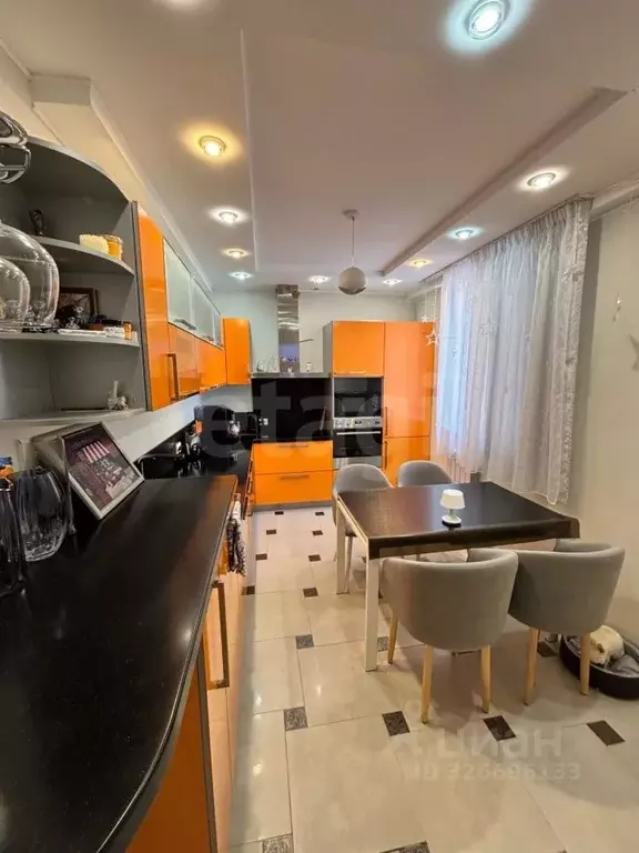 2-к кв. Ямало-Ненецкий АО, Салехард Комсомольская ул., 13 (75.1 м) - Фото 2