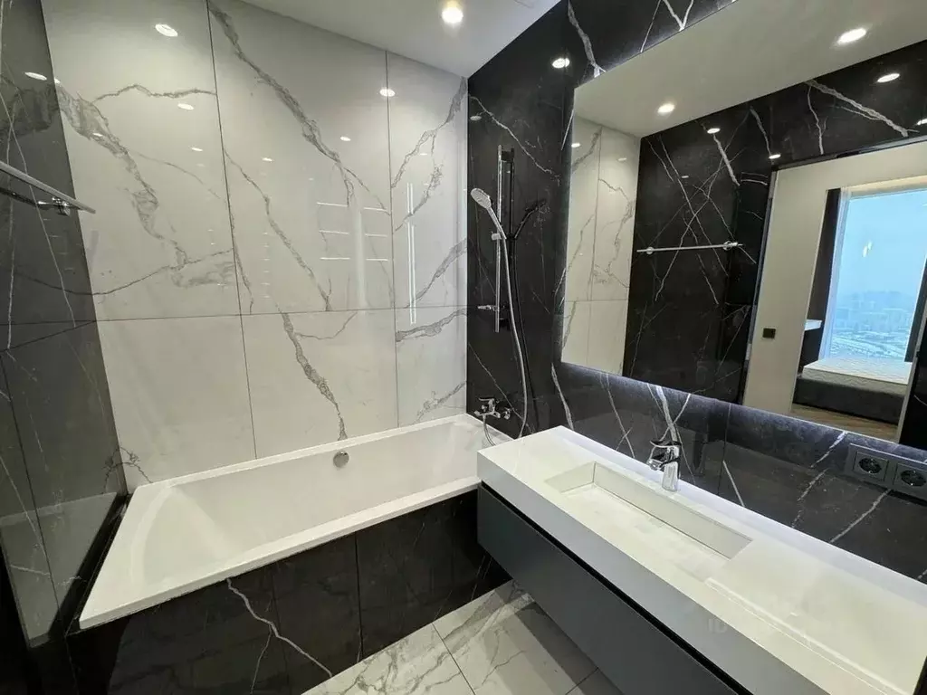 2-к кв. Москва 1-й Красногвардейский проезд, 22с1 (58.0 м) - Фото 1