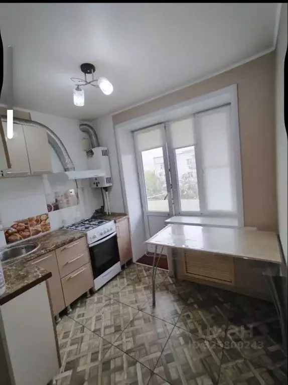 2-к кв. Астраханская область, Астрахань Ленинградский пер., 78 (36.0 ... - Фото 1