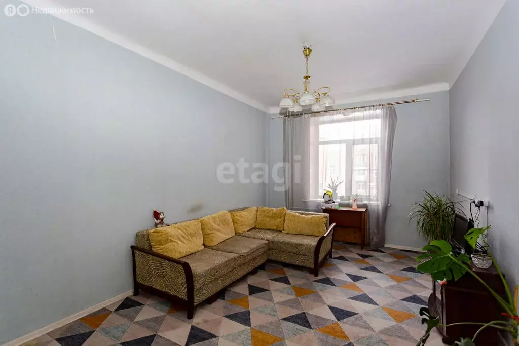 2-комнатная квартира: Новокузнецк, проезд Курбатова, 1 (68 м) - Фото 0