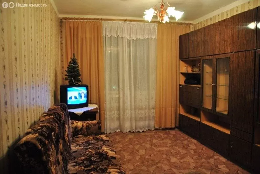 4-комнатная квартира: Энгельс, 2-й микрорайон, 25 (62 м) - Фото 1