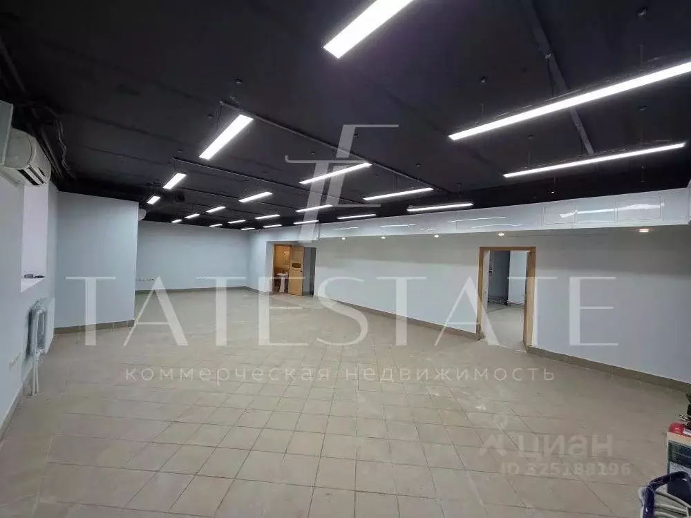 Помещение свободного назначения в Татарстан, Казань ул. Кул Гали, 24 ... - Фото 1