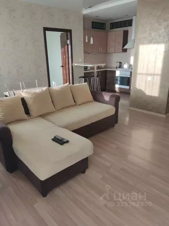 3-к кв. Волгоградская область, Волгоград Новороссийская ул., 5 (90.0 ... - Фото 1