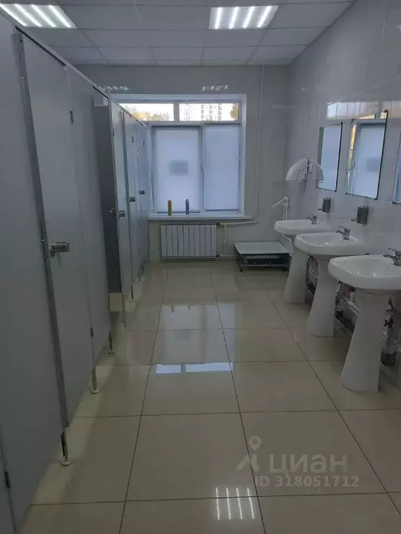 Офис в Свердловская область, Екатеринбург ул. Торговая, 5 (8 м) - Фото 1