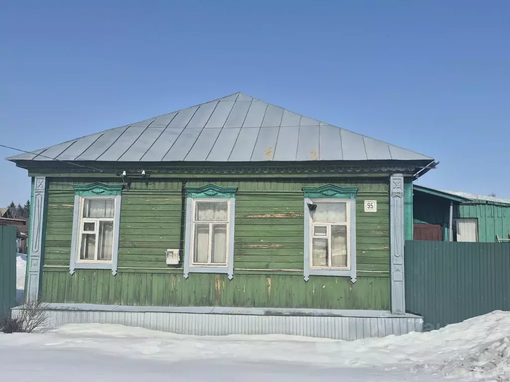 Дом в Саратовская область, Петровск ул. Радищева, 95 (70 м) - Фото 1