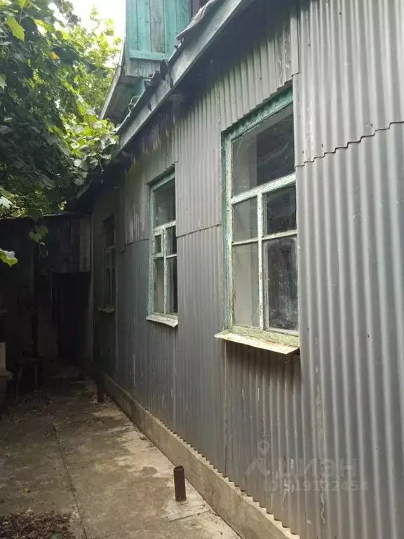 Дом в Краснодарский край, Абинск Коллективная ул. (35 м) - Фото 0