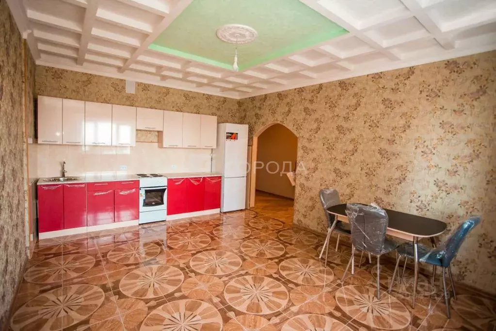 3-к кв. Новосибирская область, Новосибирск Ипподромская ул., 50 (82.0 ... - Фото 1