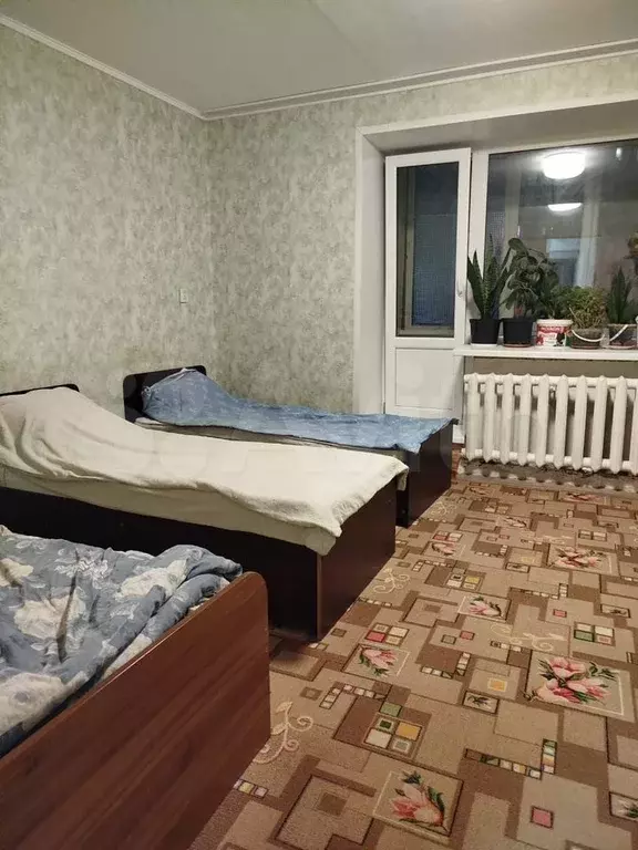 Комната 18 м в 3-к., 2/5 эт. - Фото 0