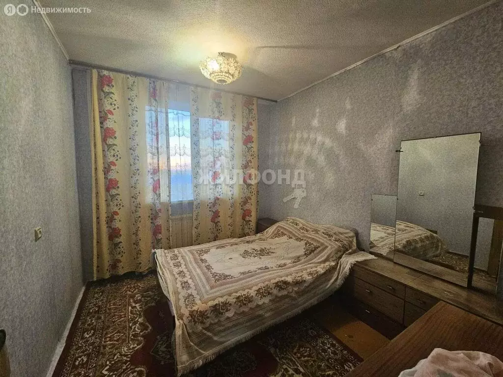 3-комнатная квартира: Тольятти, проспект Степана Разина, 32 (51 м) - Фото 1