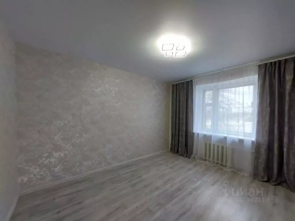 Комната Псковская область, Псков ул. Ижорского Батальона, 10Б (14.0 м) - Фото 1