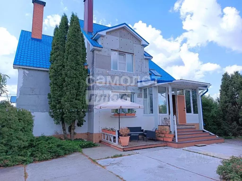 Дом в Воронежская область, с. Семилуки ул. Беляева, 17 (260 м) - Фото 1