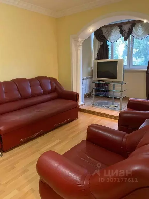 2-к кв. Башкортостан, Уфа Черниковская ул., 87 (65.0 м) - Фото 0