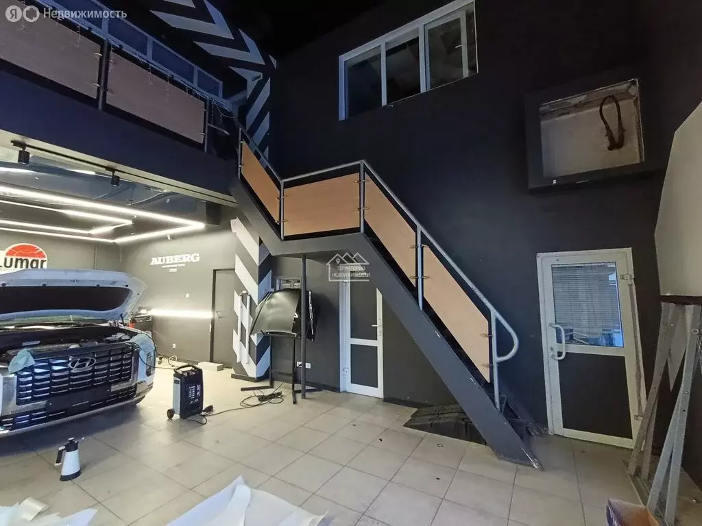 Торговая площадь (520 м) - Фото 1