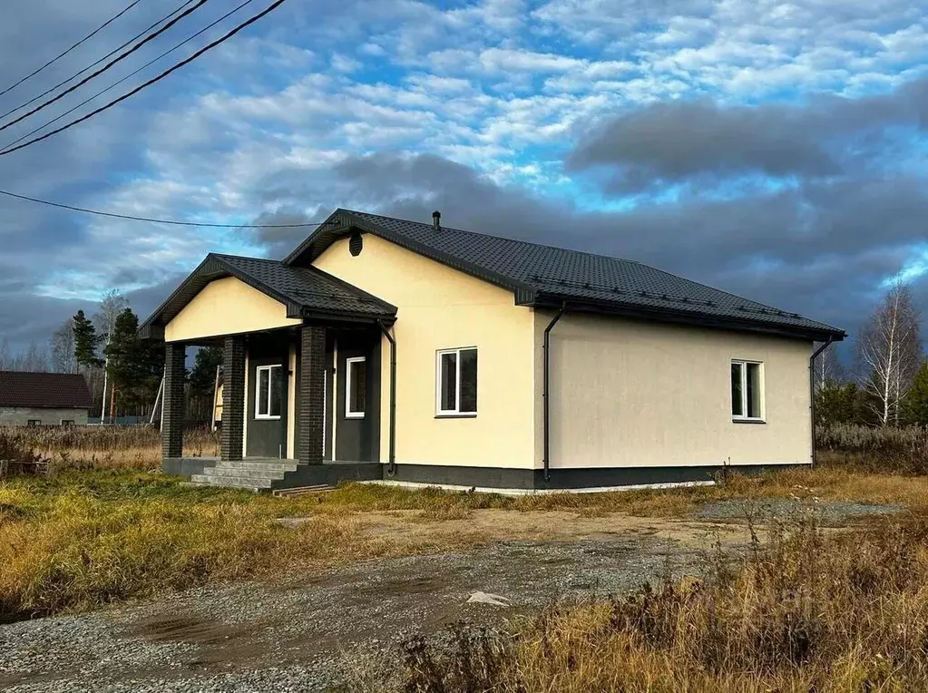 Дом в Свердловская область, Белоярский муниципальный округ, пос. ... - Фото 1