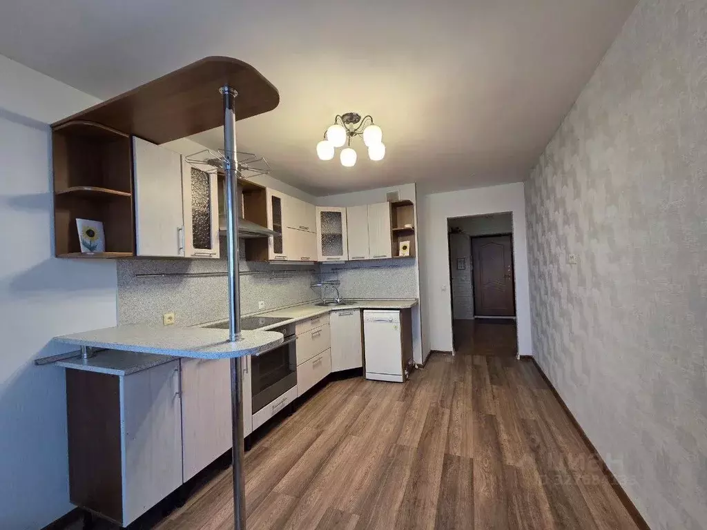 1-к кв. Свердловская область, Екатеринбург пер. Базовый, 50 (49.0 м) - Фото 1