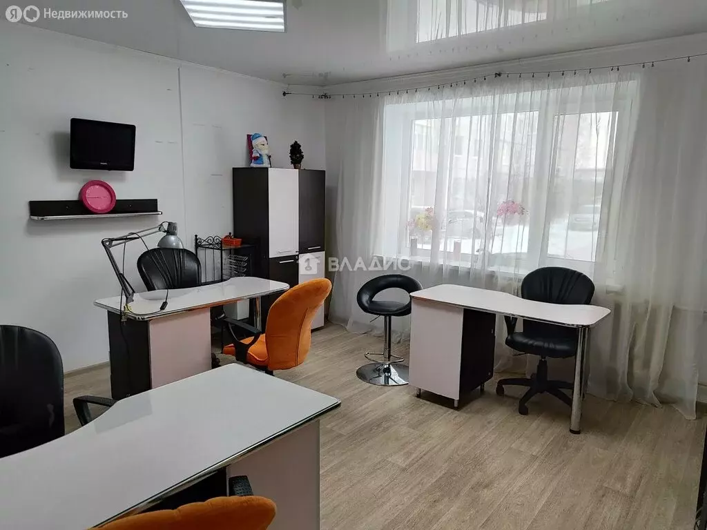 4-комнатная квартира: Тобольск, 9-й микрорайон, 30 (80 м) - Фото 1