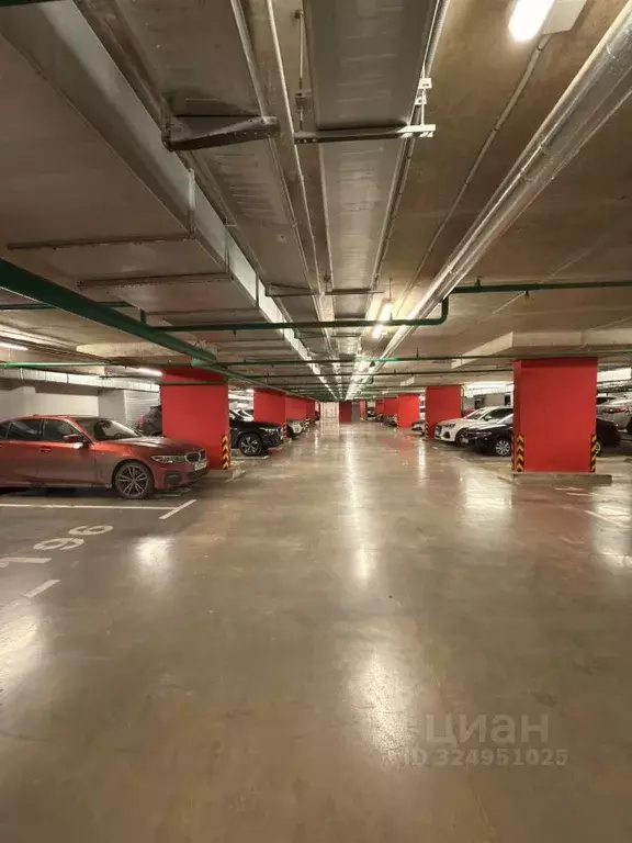 Гараж в Москва бул. Скандинавский, 12 (18 м) - Фото 1