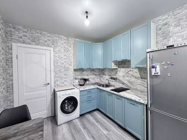 1-к. квартира, 32 м, 8/8 эт. - Фото 0