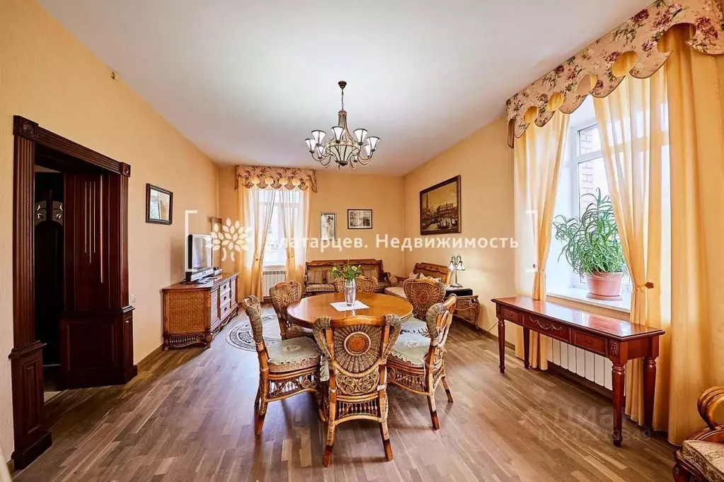 Дом в Томская область, Томск пос. Апрель, Листопадная ул., 13 (180 м) - Фото 0