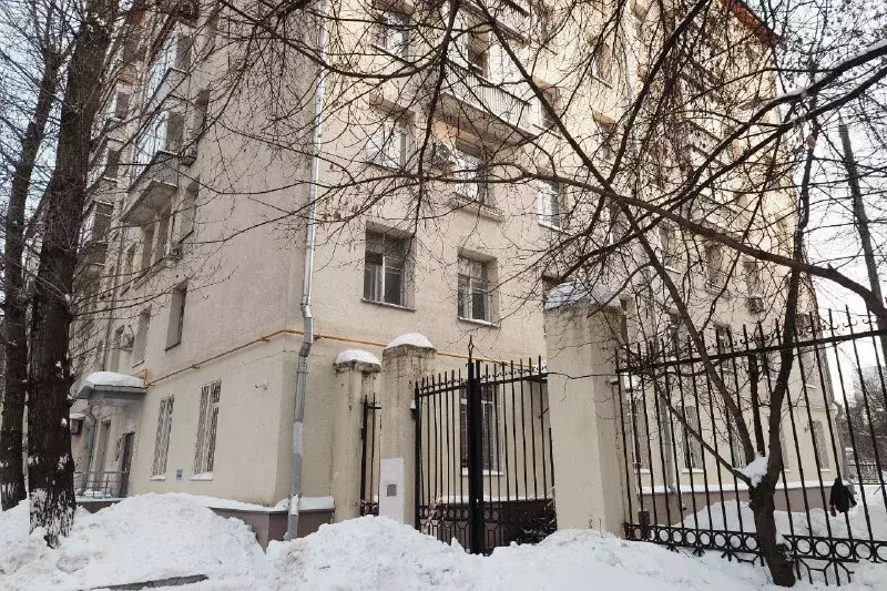 Продается комната в 3-комнатной квартире - Фото 1