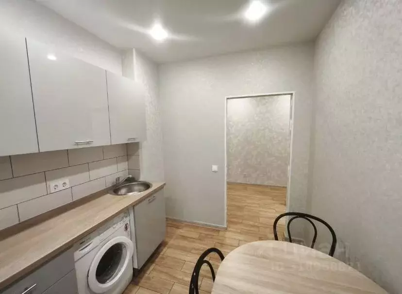1-к кв. Башкортостан, Уфа ул. Кирова, 130 (42.0 м) - Фото 0