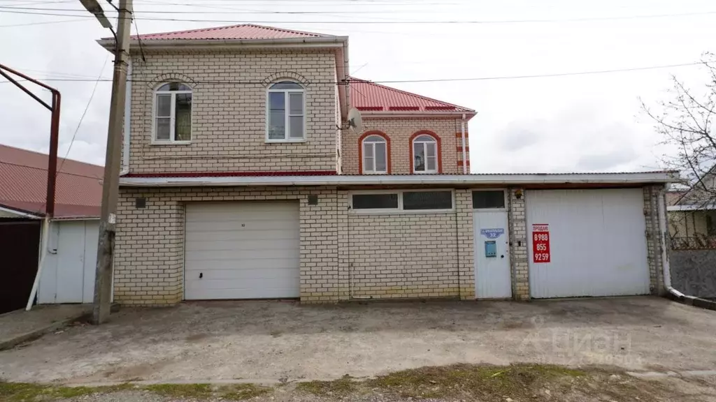 Дом в Ставропольский край, Ставрополь Архангельская ул., 32 (261 м) - Фото 1