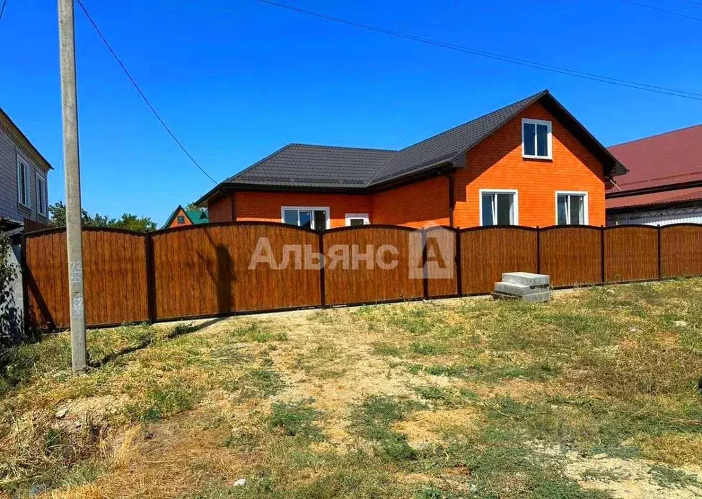 Дом в Краснодарский край, Курганинск Тополиная ул. (140 м) - Фото 1
