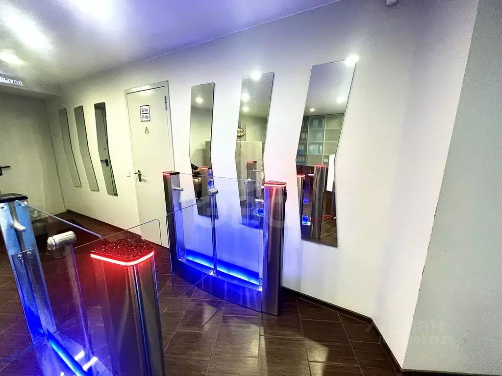 Офис в Санкт-Петербург ул. Оптиков, 4 (100 м) - Фото 2