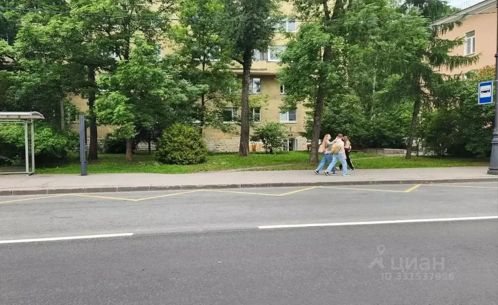 Торговая площадь в Санкт-Петербург, Санкт-Петербург, Пушкин Конюшенная ... - Фото 2
