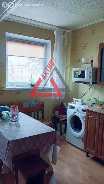 3-комнатная квартира: Каменск-Уральский, Исетская улица, 35 (58.1 м) - Фото 0