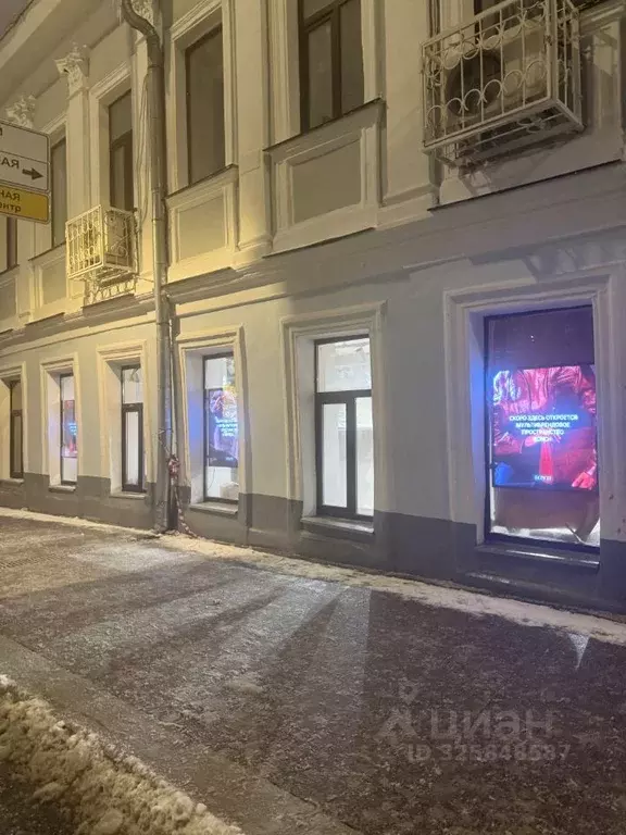 Торговая площадь в Москва Неглинная ул., 29С1 (60 м) - Фото 1