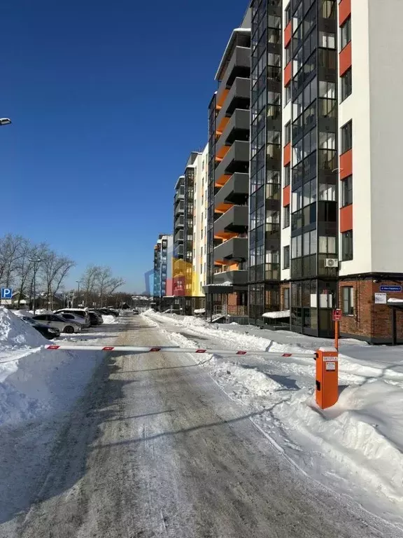 3-к кв. Тульская область, Тула Петровский квартал мкр, ул. Летчика ... - Фото 2