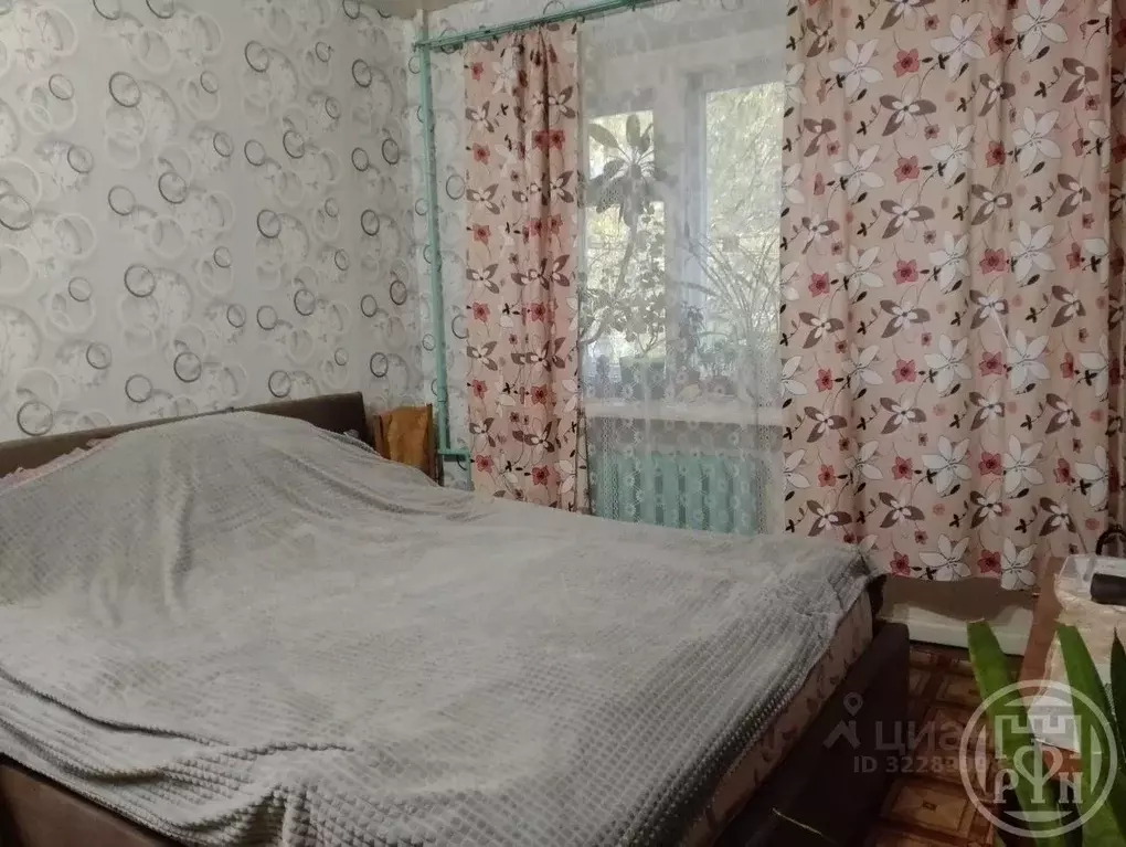 1-к кв. Ленинградская область, Луга просп. Кирова, 13 (32.3 м) - Фото 1