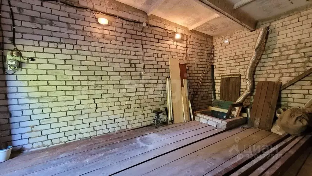 Гараж в Архангельская область, Вычегодский рп ул. Ленина, 68к1 (20 м) - Фото 1