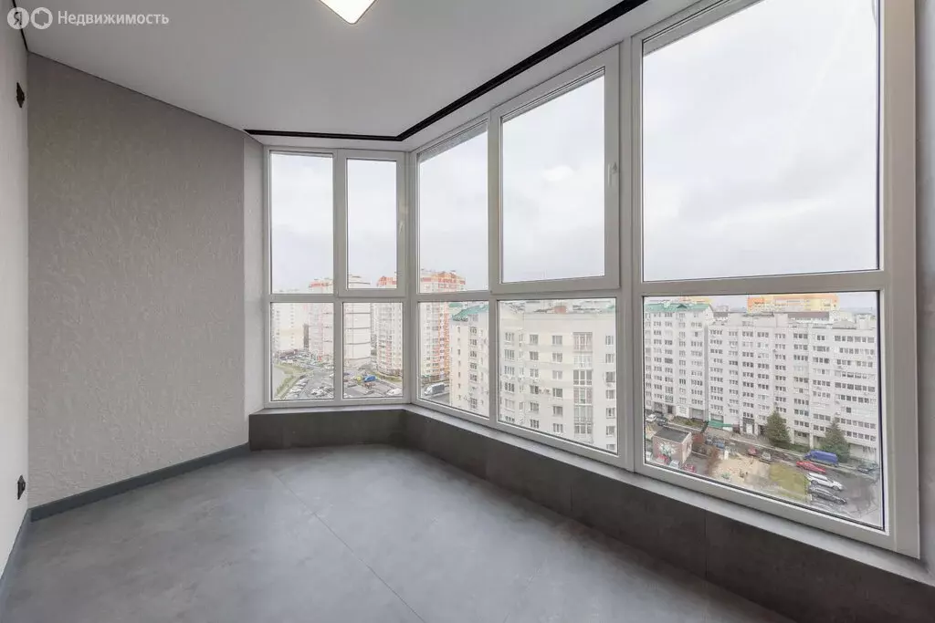 2-комнатная квартира: Брянск, улица Горбатова, 24 (58 м) - Фото 1