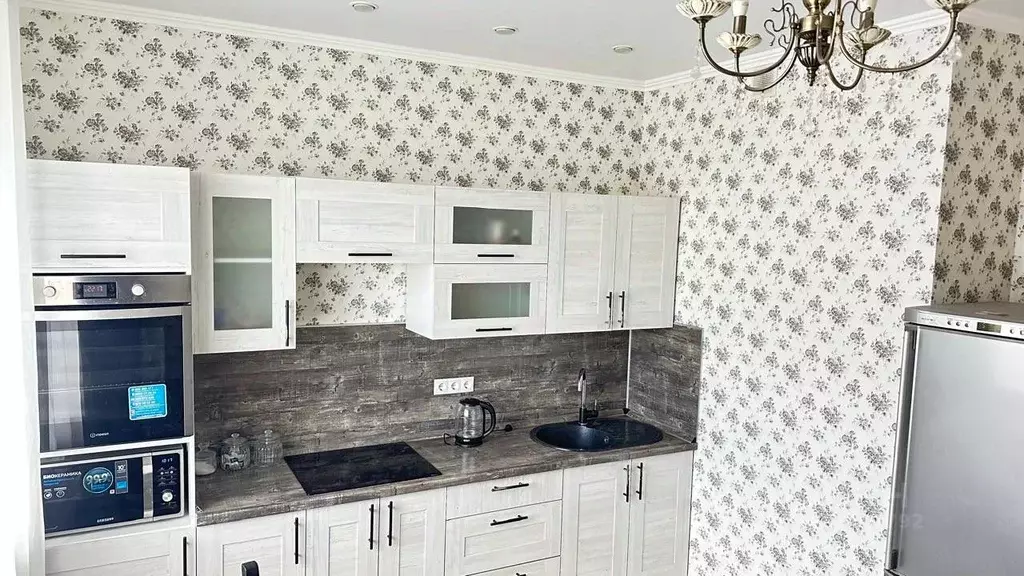 1-к кв. Татарстан, Казань ул. Адоратского, 1а (43.0 м) - Фото 1