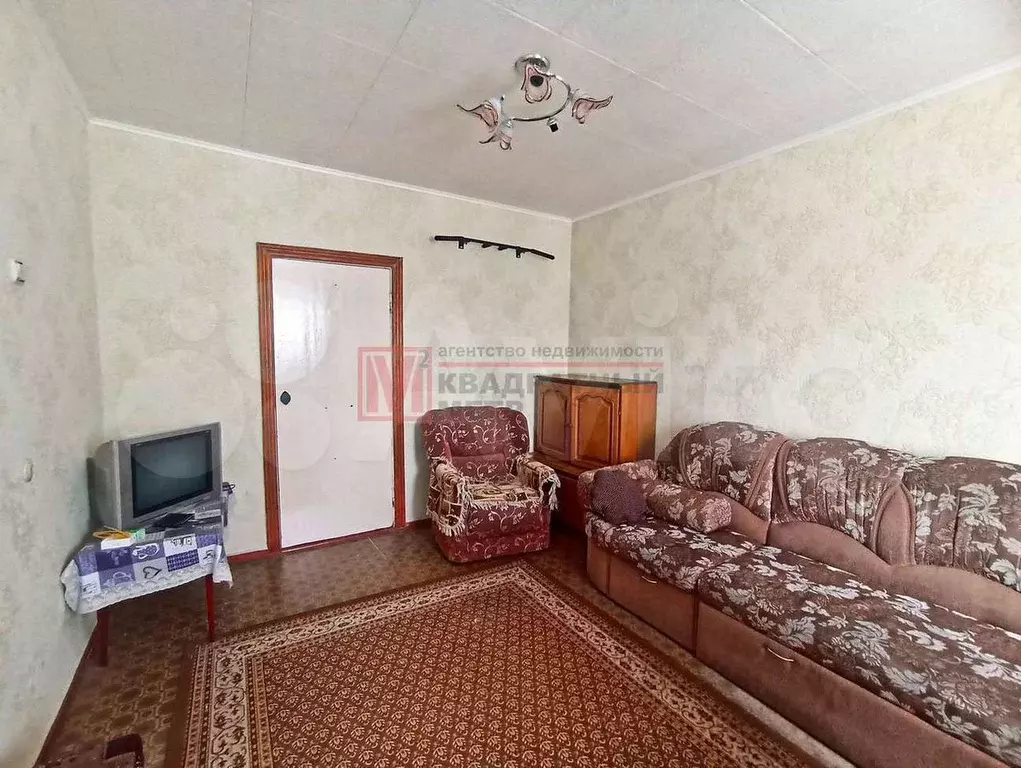 1-к. квартира, 42 м, 6/9 эт. - Фото 1