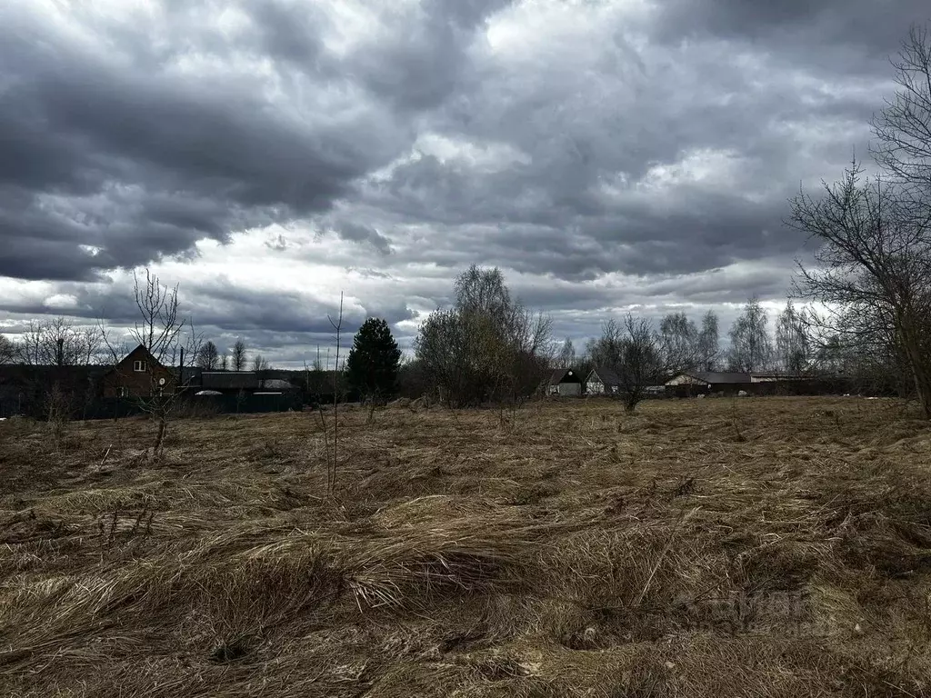 Участок в Московская область, Ступино городской округ, д. Лапино  ... - Фото 0