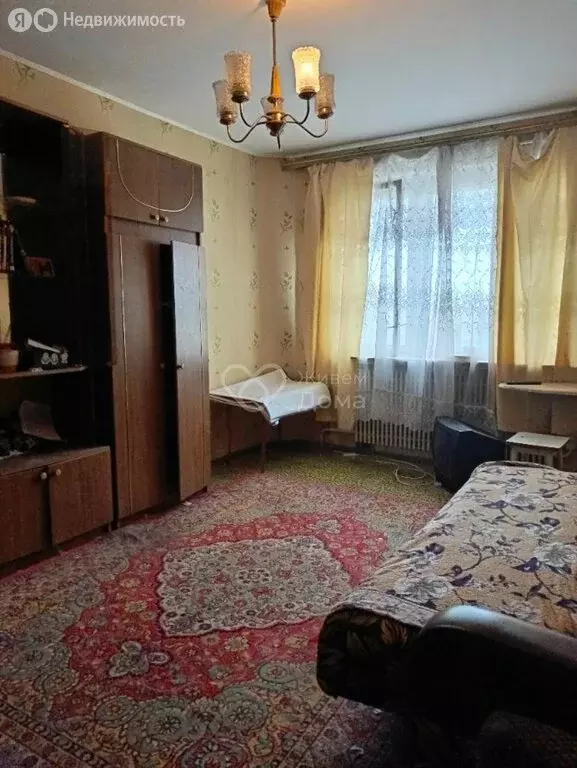 3-комнатная квартира: Волгоград, Изобильная улица, 20 (70 м) - Фото 1