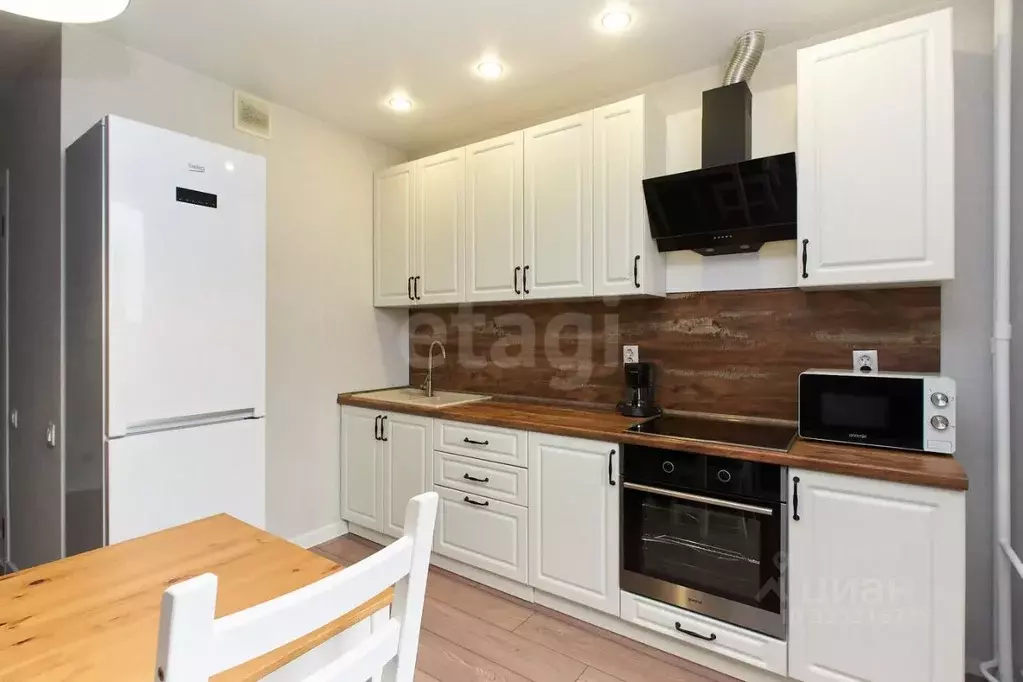 1-к кв. Тюменская область, Тюмень Антипино мкр, ул. Буденного, 1Ак1 ... - Фото 1