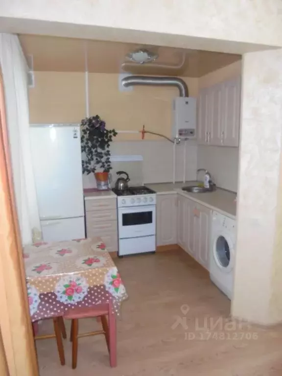 1-к кв. Тульская область, Новомосковск ул. Мира, 19А (30.0 м) - Фото 2
