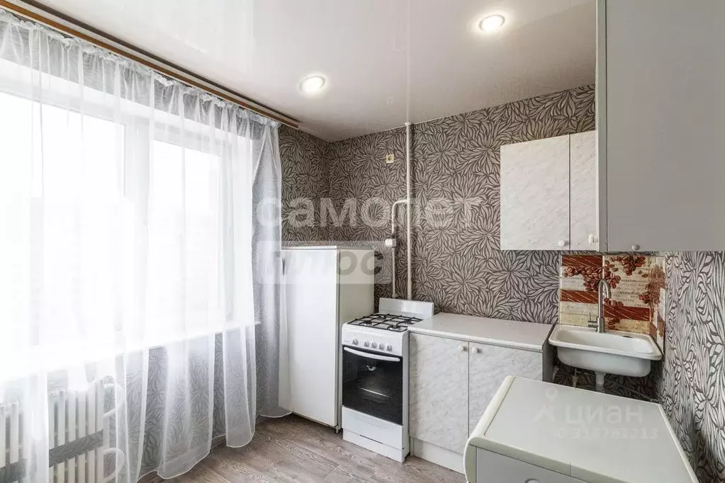 1-к кв. Омская область, Омск ул. Завертяева, 23к4 (36.7 м) - Фото 0