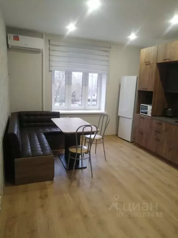 2-к кв. Нижегородская область, Нижний Новгород ул. Фрунзе, 16 (75.0 м) - Фото 2