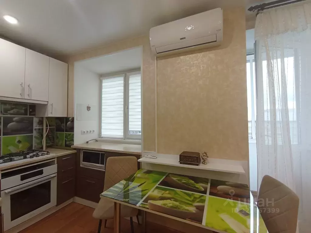 2-к кв. Владимирская область, Александров ул. Революции, 40 (61.6 м) - Фото 1