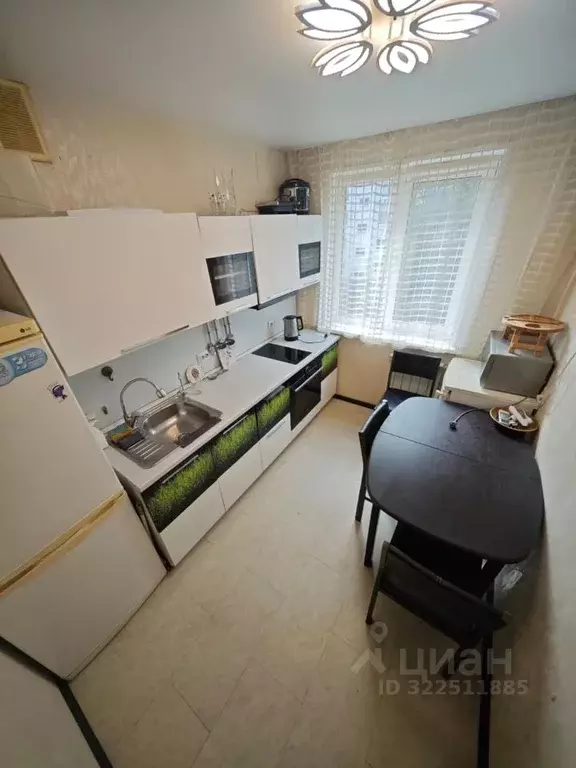 2-к кв. Приморский край, Владивосток ул. Космонавтов, 11 (52.0 м) - Фото 2