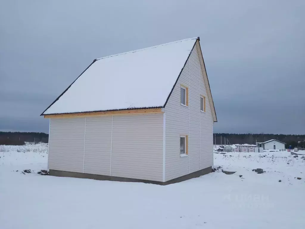 Дом в Ленинградская область, Гатчинский район, д. Холоповицы ул. ... - Фото 1