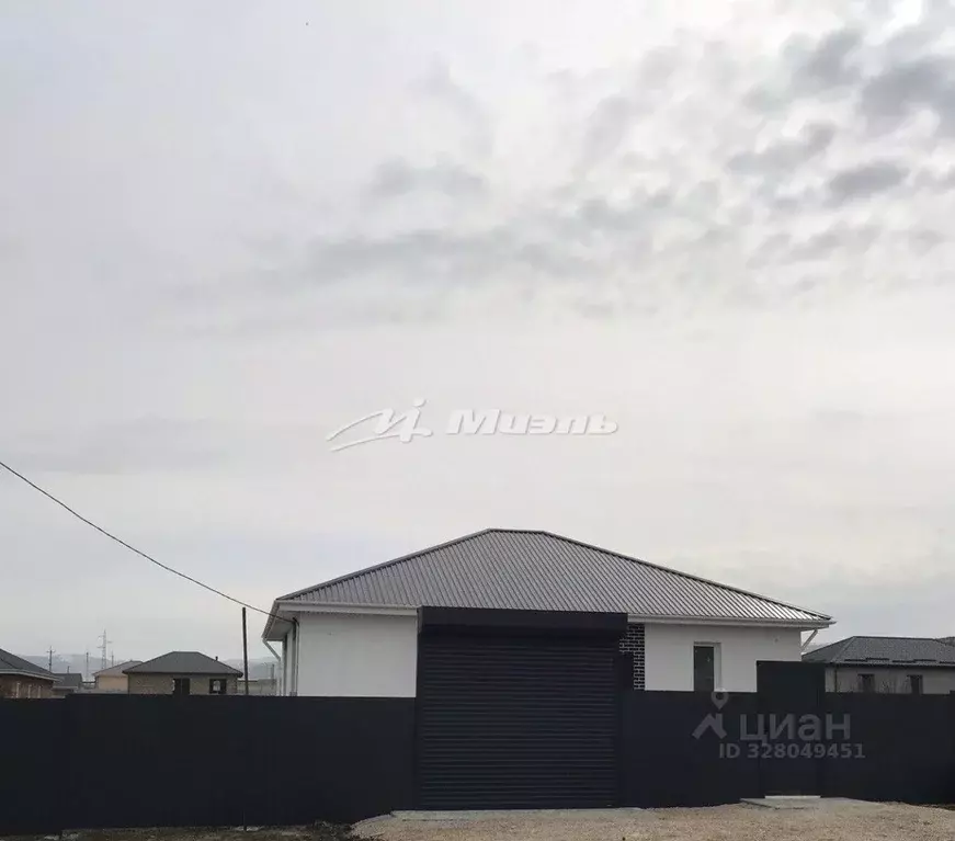 Дом в Крым, Симферопольский район, Добровское с/пос, с. Пионерское  ... - Фото 2