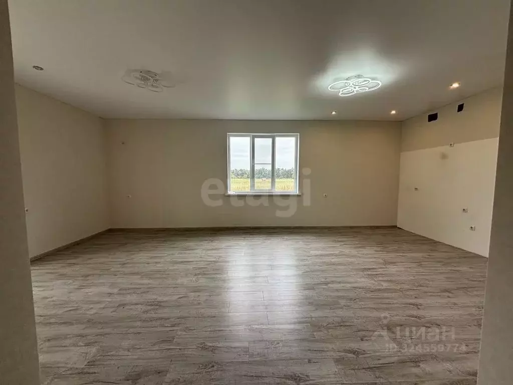 Дом в Белгородская область, Яковлевский муниципальный округ, с. ... - Фото 1