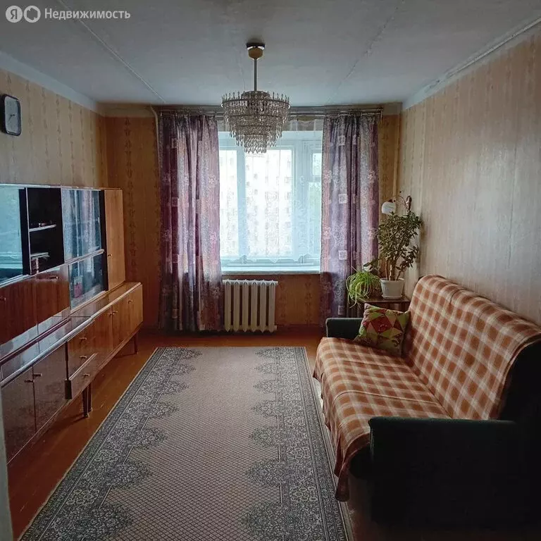 3-комнатная квартира: Киров, улица Сутырина, 18 (57.6 м) - Фото 1