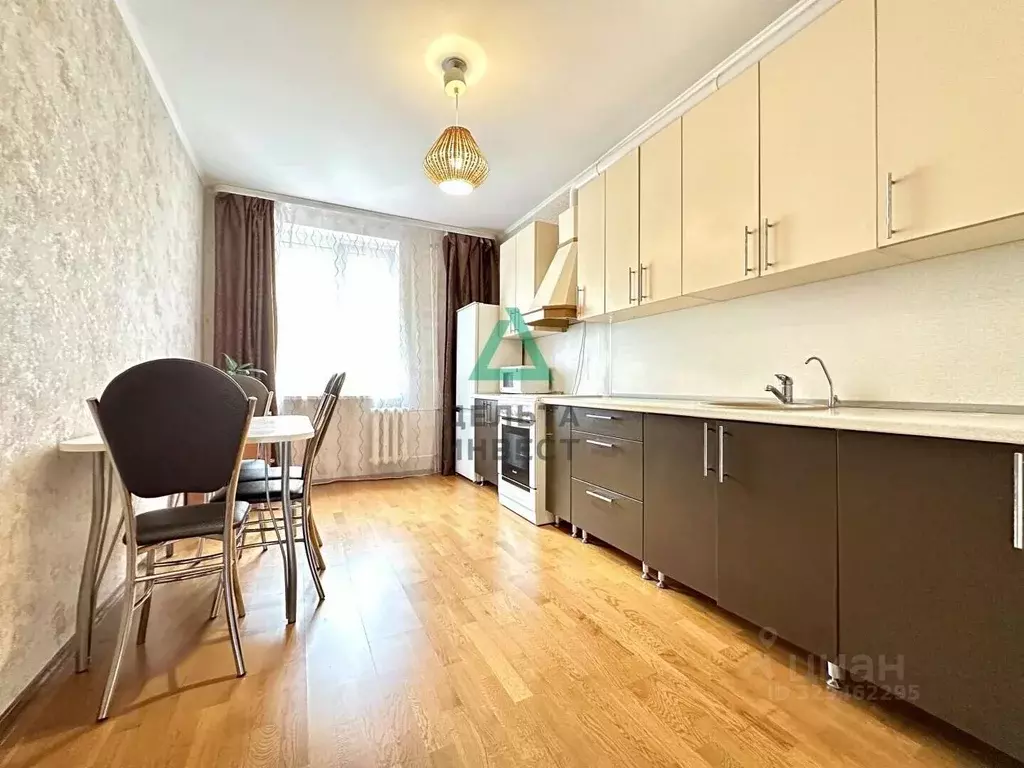 2-к кв. Башкортостан, Уфа ул. Рихарда Зорге, 64 (73.8 м) - Фото 0